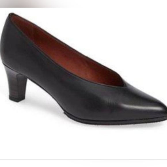 Hispanitas Shoes - Hispanitas Cerys Black Leather Pump Shoes Womens Size EUR 40 Retail $230